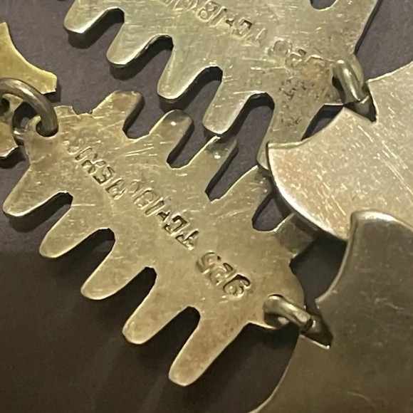 Striking Mexican Vintage Articulated Fish Skeleton Sterling Silver Dangling Earr - Picture 7 of 7